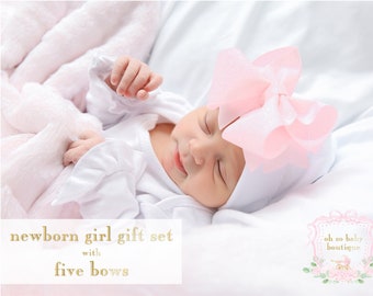 Newborn Bow Hospital Hat Gift Set for Baby Girl - White Newborn Hat + 5 Interchangeable Pink and White Bows - the Perfect Baby Shower Gift