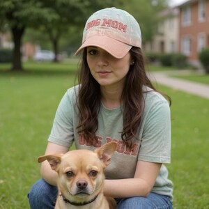 Gorra de béisbol vintage de lona lavada para mamá perruna. Gorra bordada para mujer. Regalo para amantes de los perros.