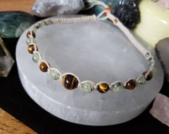 Protective Hemp Choker, Tigers Eye &  Prehnite Choker, Gemstone Protection, Hemp Necklace, Prehnite Necklace, Hemp Macrame, Handmade Gift