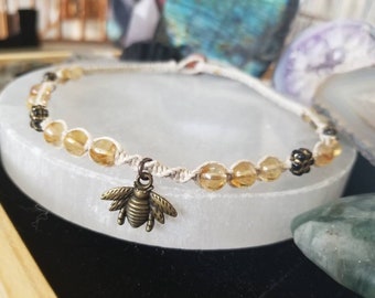 Honey Bee Macrame Choker, Golden Citrine Necklace, Honey Bee Jewelry, Natural Hemp Macrame Necklace, Handmade Jewelry Gift, Bee Choker, Gift