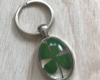 Four Leaf Clover Keychain Oval Shamrock Resin Lovely Gift Irish Green Good Luck Lucky 7 Celtic