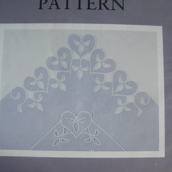 Easy Machine CUTWORK Pattern by Michelle Pullen With Iron-On Transfer in Two Sizes #CP14  NEW Pattern in Plastic Sleeve