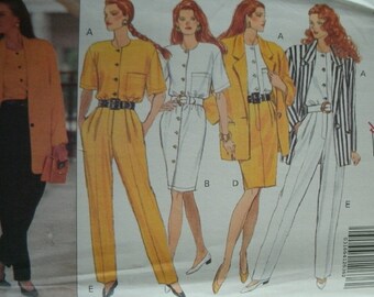 Misses Misses Petite Jacket, Dress, Blouse, Skirt and Pants Sizes 6-8-10 Butterick Evan-Picone Sport - Today's Wardrobe Pattern 5995 UNCUT