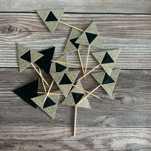 Legend of Zelda | Zelda | Zelda party | Legend of Zelda cupcake toppers | Zelda toppers | Tri force | tri force toppers