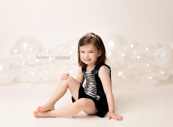 White Balloon Garland Photo Op Balloon Back Drop Wall DIY 5" 11" 1st Birthday, Baby Shower Kids Birthday Sweet 16 Bridal Shower Balloon Wall Il_570xn