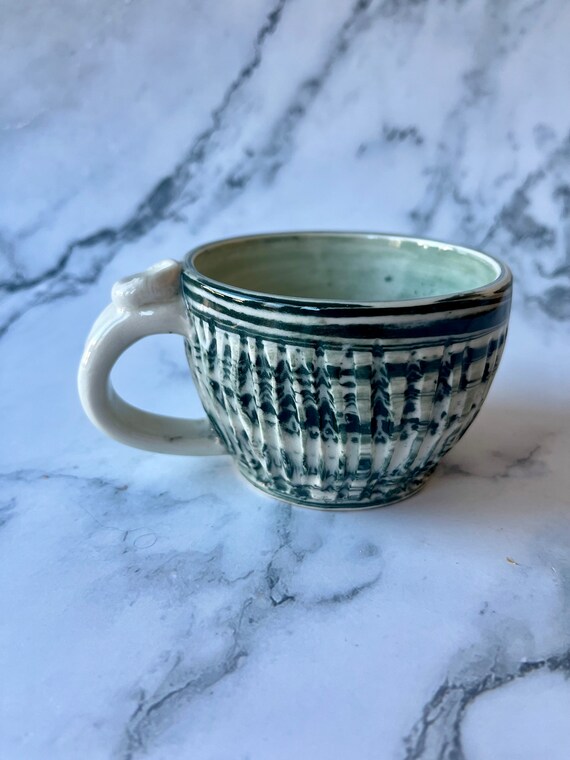 Small Agateware Colored Porcelain Mug