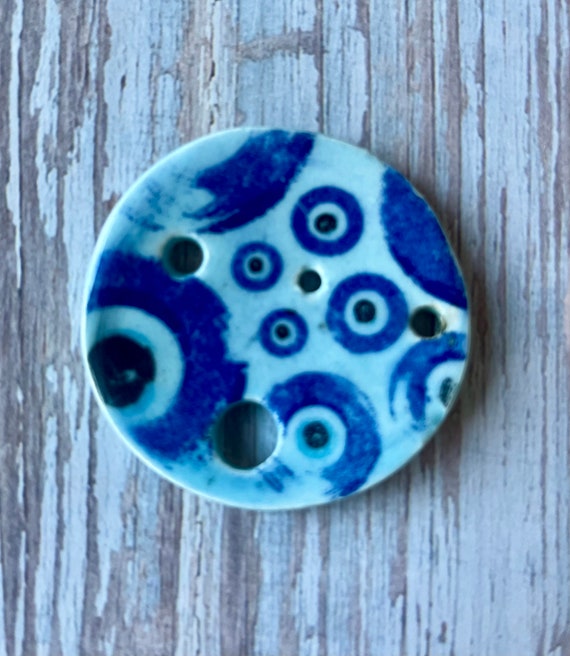 Blue Dots Ceramic Diz