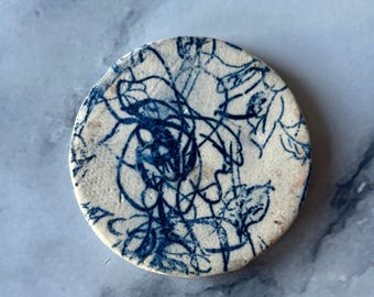 Porcelain Flower Magnet