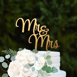 Custom Wedding Cake Topper, Mr and Mrs Cake Topper, Personalized Wedding Cake Topper, Cake Topper for Wedding, Rustic Cake Topper
