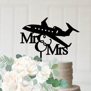 Airplane Wedding Cake Topper Pilot Wedding Cake Topper Mr Mrs Cake Topper Wedding Topper Jet Plane Wedding Decor Pilot Bridal Shower Decor