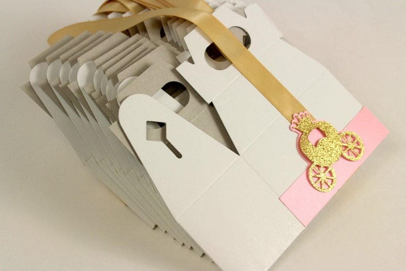 Princess Carriage Favor Gable Box 4in, Set of 10 pcs, Princess Theme, Party Favor, Party Decor, Birthday, Baby Shower image 2