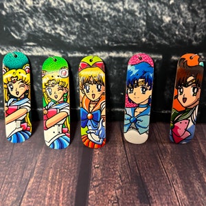 Skateboard keychain, anime, hand painted