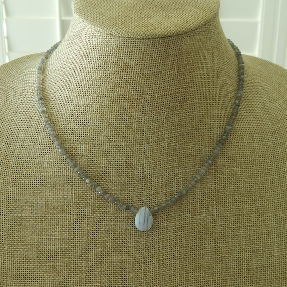 Labradorite and blue lace agate necklace, beaded choker, dainty gemstone necklace