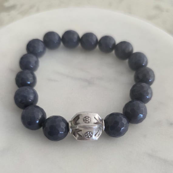 Navy blue jade stretch bracelet with sterling silver hill tribe bead