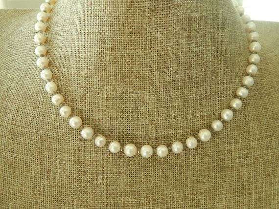 Pearl necklace with quartz beads, boho necklace, classic pearl necklace