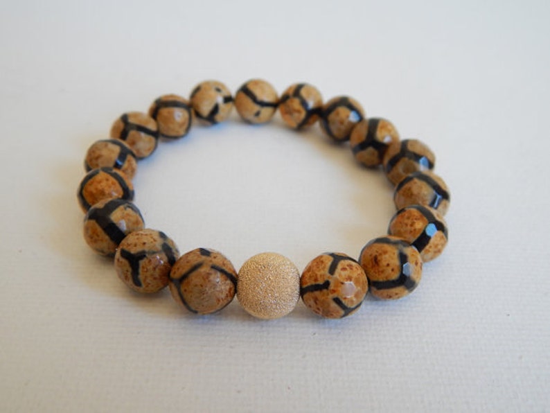 stacking bracelet earthy colors Tan and black giraffe agate stretch bracelet with 14kt gold filled stardust bead fall fashion rustic