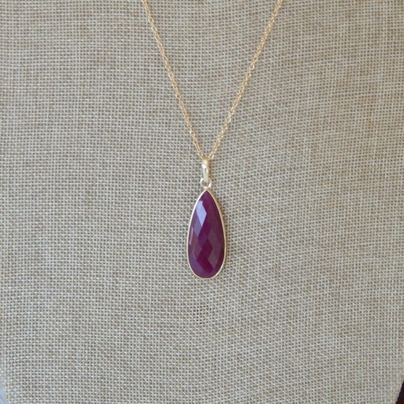 Bezelled red quartz pendant necklace, 14kt gold filled cable chain, layering necklace, boho necklace