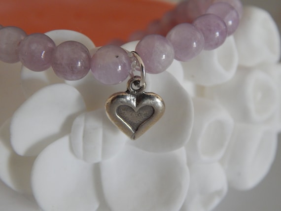 Light purple kunzite bracelet with sterling silver heart charm, stacking bracelet, lilac gemstone, gift for her