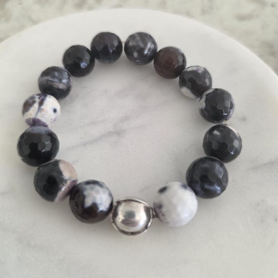 Black and white agate stretch bracelet with sterling silver bead