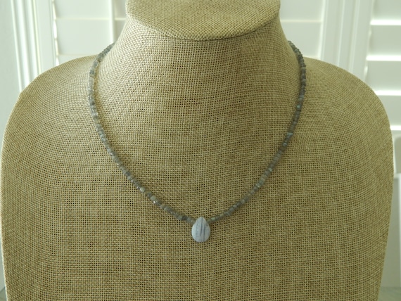Labradorite and blue lace agate necklace, beaded choker, dainty gemstone necklace