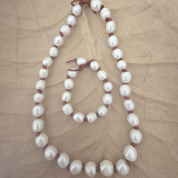 Hand knotted freshwater pearl and leather necklace, beachy chic