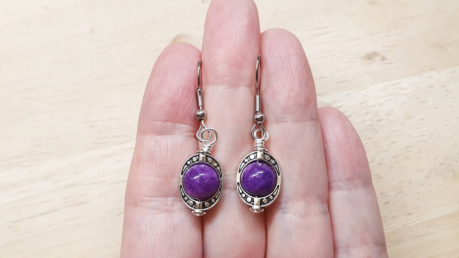 Sugilite jewelry shop
