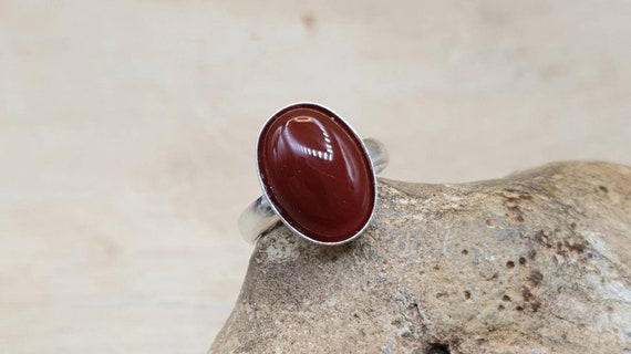 Red Carnelian ring. 925 sterling silver. Reiki jewelry uk. July birthstone ring. 17th anniversary gemstone. Adjustable ring. 14x10mm