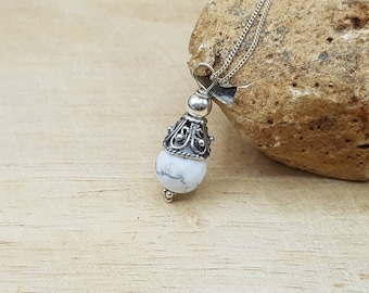 White Howlite pendant. Bali silver. Small Wire wrapped necklace. Reiki jewelry uk. Gemini jewelry. Cone necklace. 10mm stone