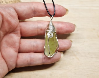 Raw crystal necklace. Raw Green calcite pendant. Crystal Reiki jewelry uk. Silver plated Wire wrapped pendant