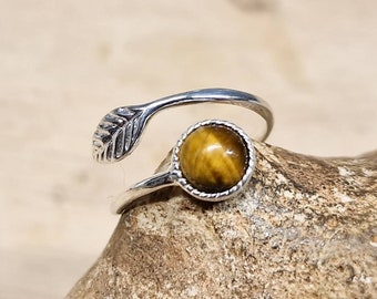 Tigers eye leaf ring. Size N, 6.5 925 sterling silver women's adjustable rings. Reiki jewelry uk. Capricorn jewelry. 6mm stone
