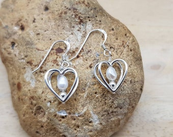 Fresh water pearl 3D heart earrings. Sterling silver. June Birthstone. Reiki jewelry uk. 30th anniversary gemstone. Wedding dangle earrings.