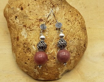 Rhodonite sphere earrings. Bali silver. Reiki jewelry uk. Taurus jewelry. Pink Semi precious dangle drop earrings. 10mm stones