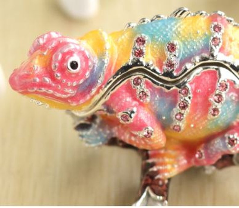 Unique Dream chameleon Jewelry Box,jewelry case,ring case,With a beautiful gift box