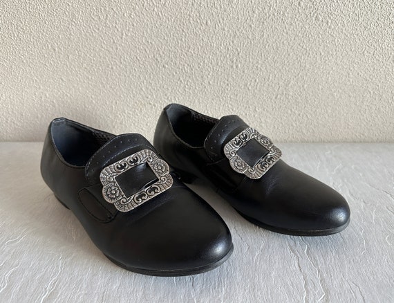 Unique Vintage Black Leather Shoes with cool silver details - size EUR 42 (US 9) Roby & Pier Products for Sale up to 90% Off Retail: Poshmark main image 2