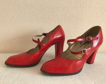 Vintage Shoes Red Heeled Shoes Made in Yugoslavia Women Shoes Red Leather Shoes Genuine Leather Criss Cross Strap Women's Shoes Size 38