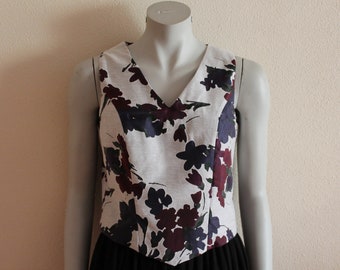 Floral Top Vintage Top Gray Floral Print Top Cotton Blend Sleeveless Blouse Fitted Grey Purple Flowers Lining Medium Size