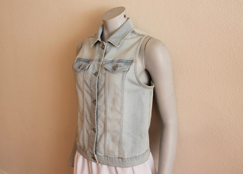 Women Vest Blue Denim Vest Fitted Women's Waistcoat Metal Buttons Womens Romantic Country Western Boho Sleeveless Jean Jacket Medium Size image 4