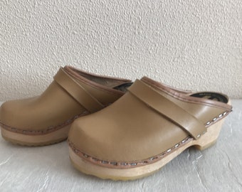 Swedish Clogs Beige Kids Wooden Clogs Children Scandinavian Leather Shoes Eco friendly Platforms Made in Sweden Size 28