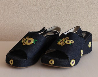 Vintage Girls Sandals Platform Shoes Blue Denim Jeans Boho Festival Wedge Hippie Hipster open Peep Toe Sunflower Size 33