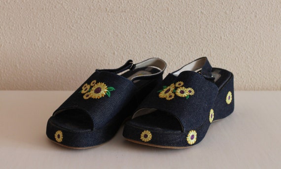 girls sandals size 2.5