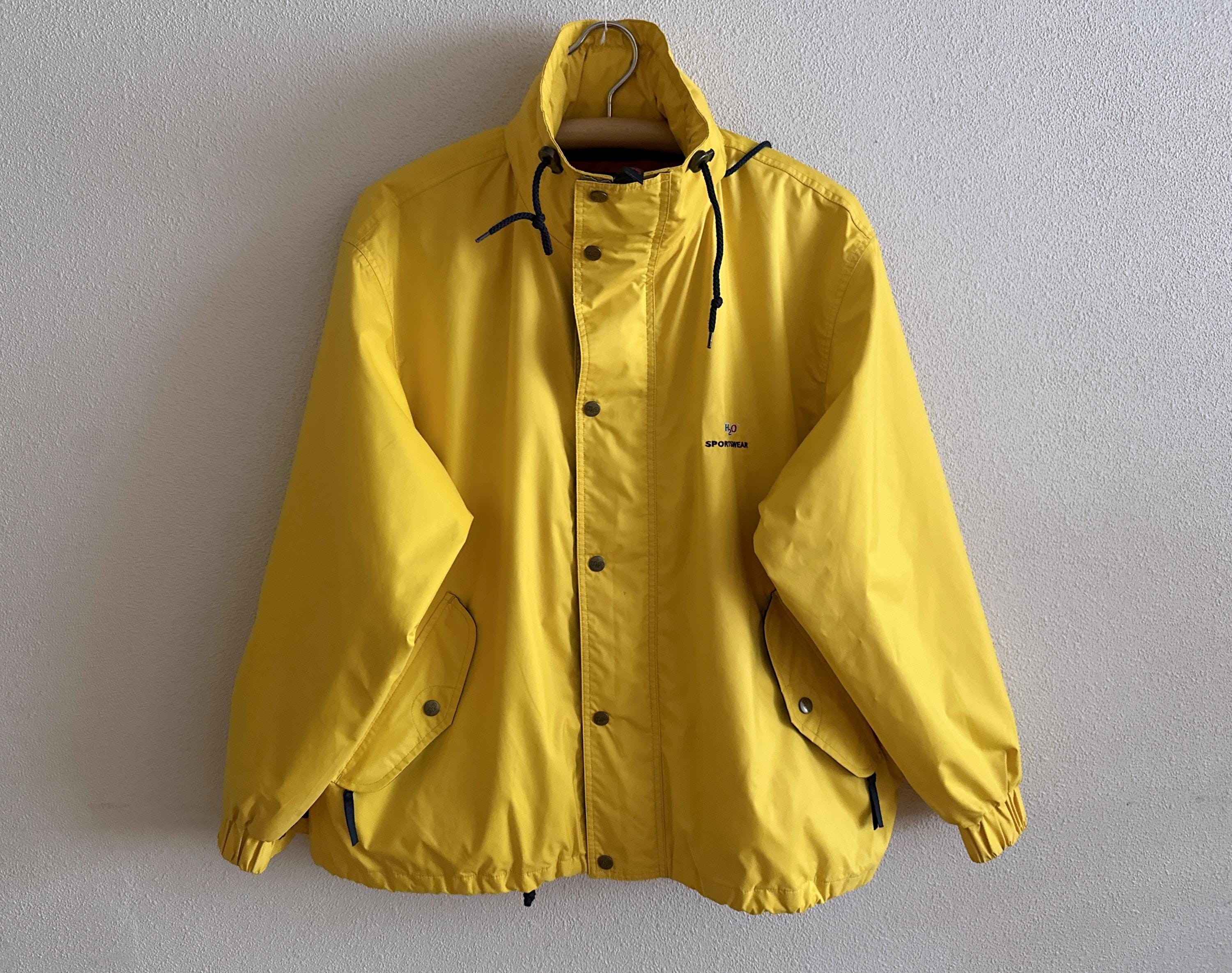 est une Boutique vintage en ligne , Imperméable Vintage Made in France M