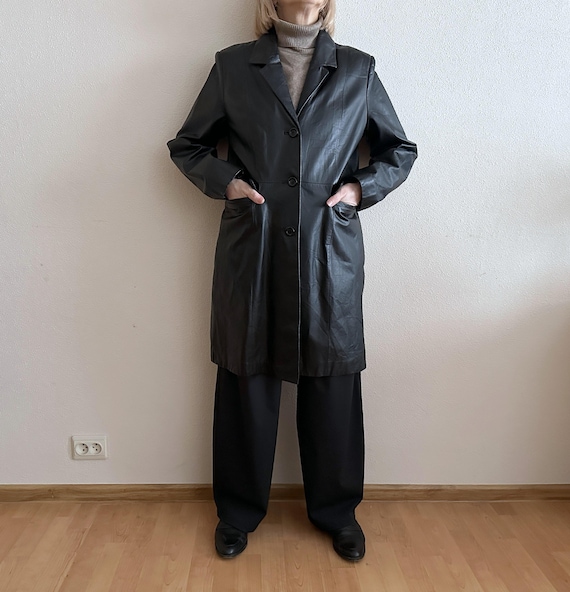 Vintage Black Leather Coat Cowhide Trench Style WE Brand Minimalist Long Jacket Size EU 44 / UK 18