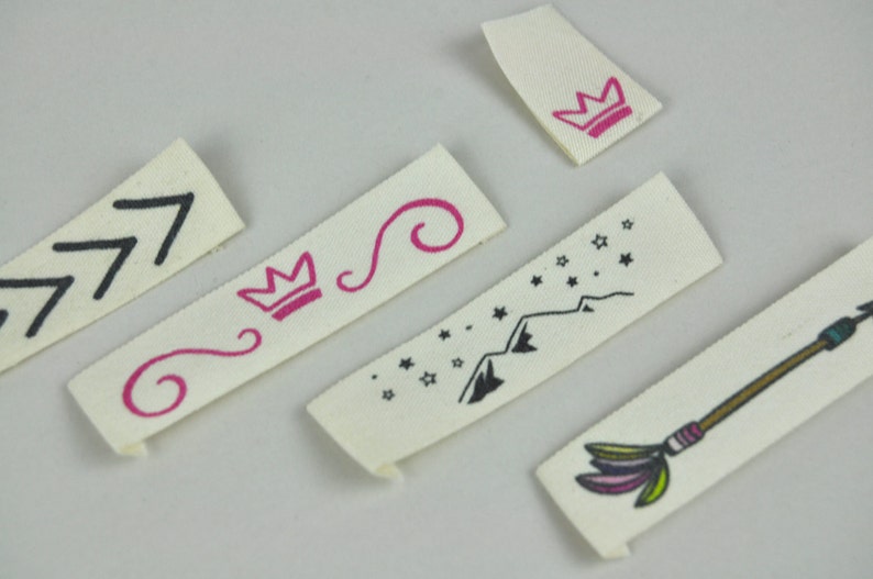 designer t-shirt label 15pcs with Direct full-color printing on fabric natural label Custom fabric labels