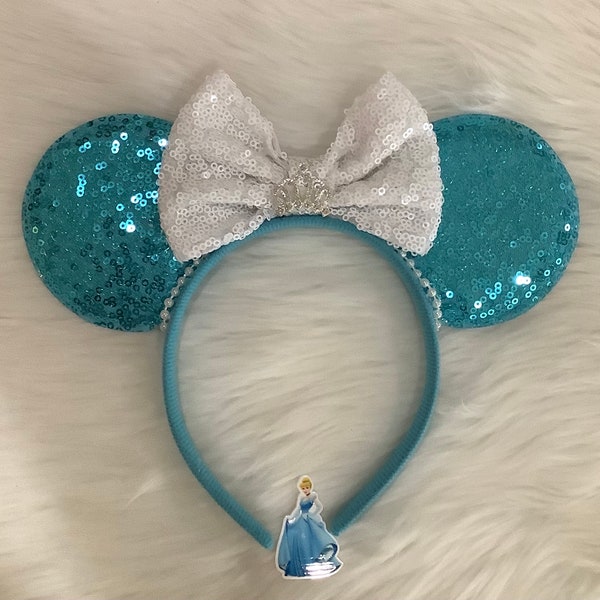 Cinderella Minnie Ears, Princess Ears, Characters Ears, Princess Minnie Ears, Blue  Ears Headband, Cinderella Headband, Classic Minnie Ears