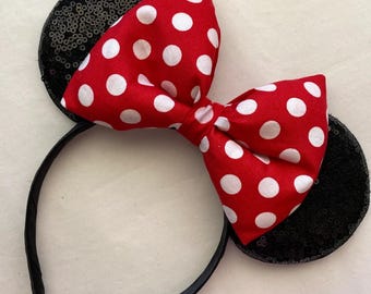 Orejas de Minnie con lunares rojos: diadema con lazo abullonado, diadema elevada.