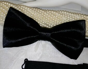 Black Satin Bow Tie: Elegant Formal Wear, Wedding Tuxedo