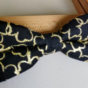 Black Metallic Bowtie,Iris Print Bowties,Bowties for Men,Black and Gold bow tie,bowtie,bow ties,cotton bow tie,Wedding bow tie,Groom bow tie