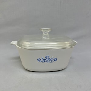 Vintage Corning Ware Cornflower Casserole Dish 2 Piece Set, P-2-1/2-B With Glass Lid