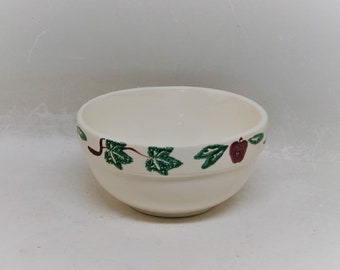 Medium Apple Design Bowl, Crock Shop Santa Ana, Ca Apples and Ivy