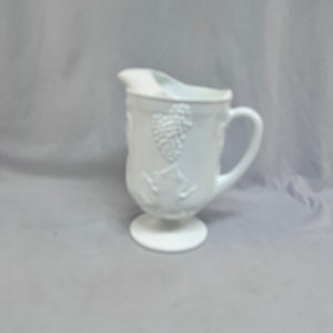 Vintage Indiana Colony Milk Glass Pitcher